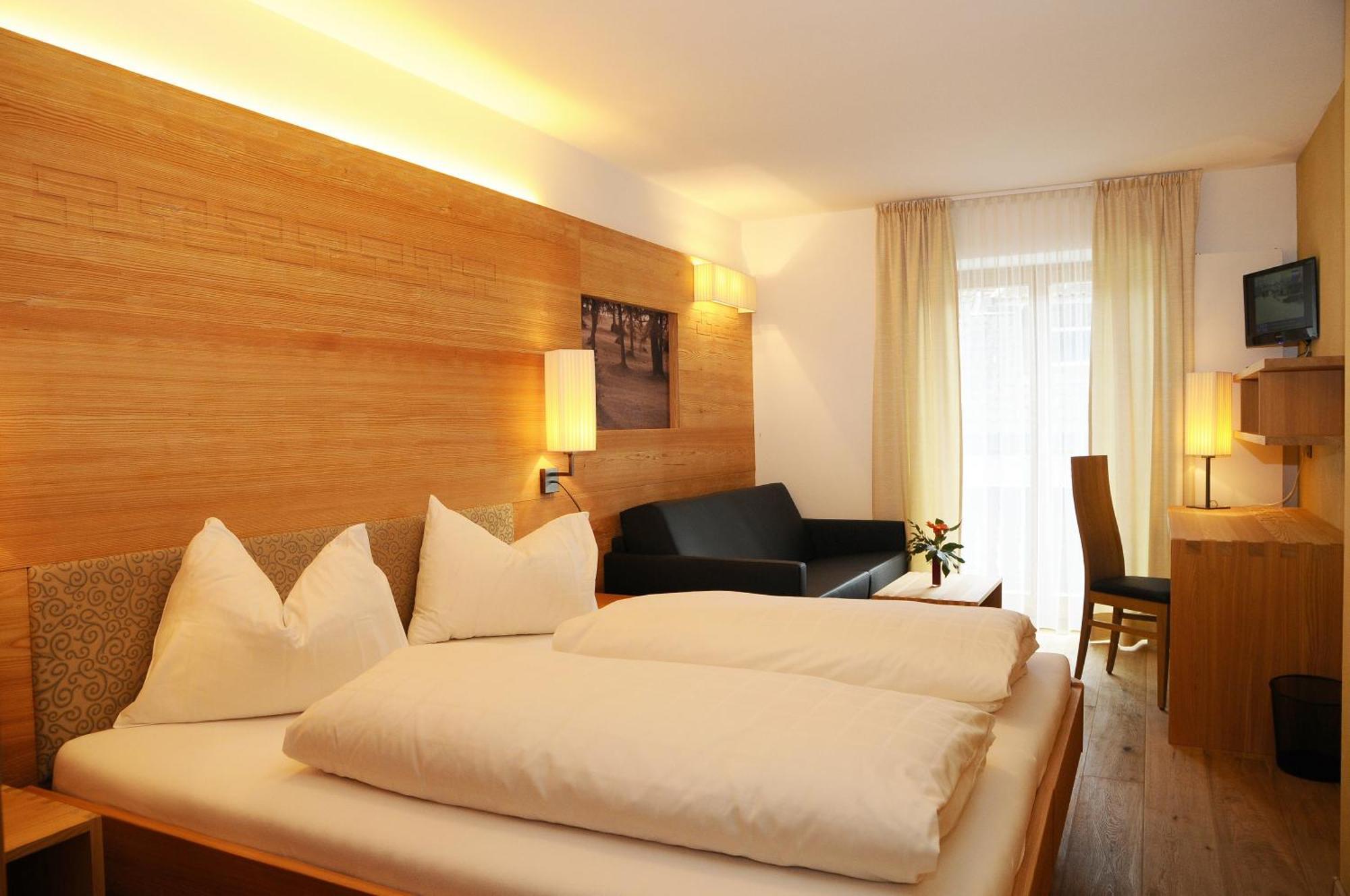 Hotel Olaga Valdaora di Sotto Екстер'єр фото